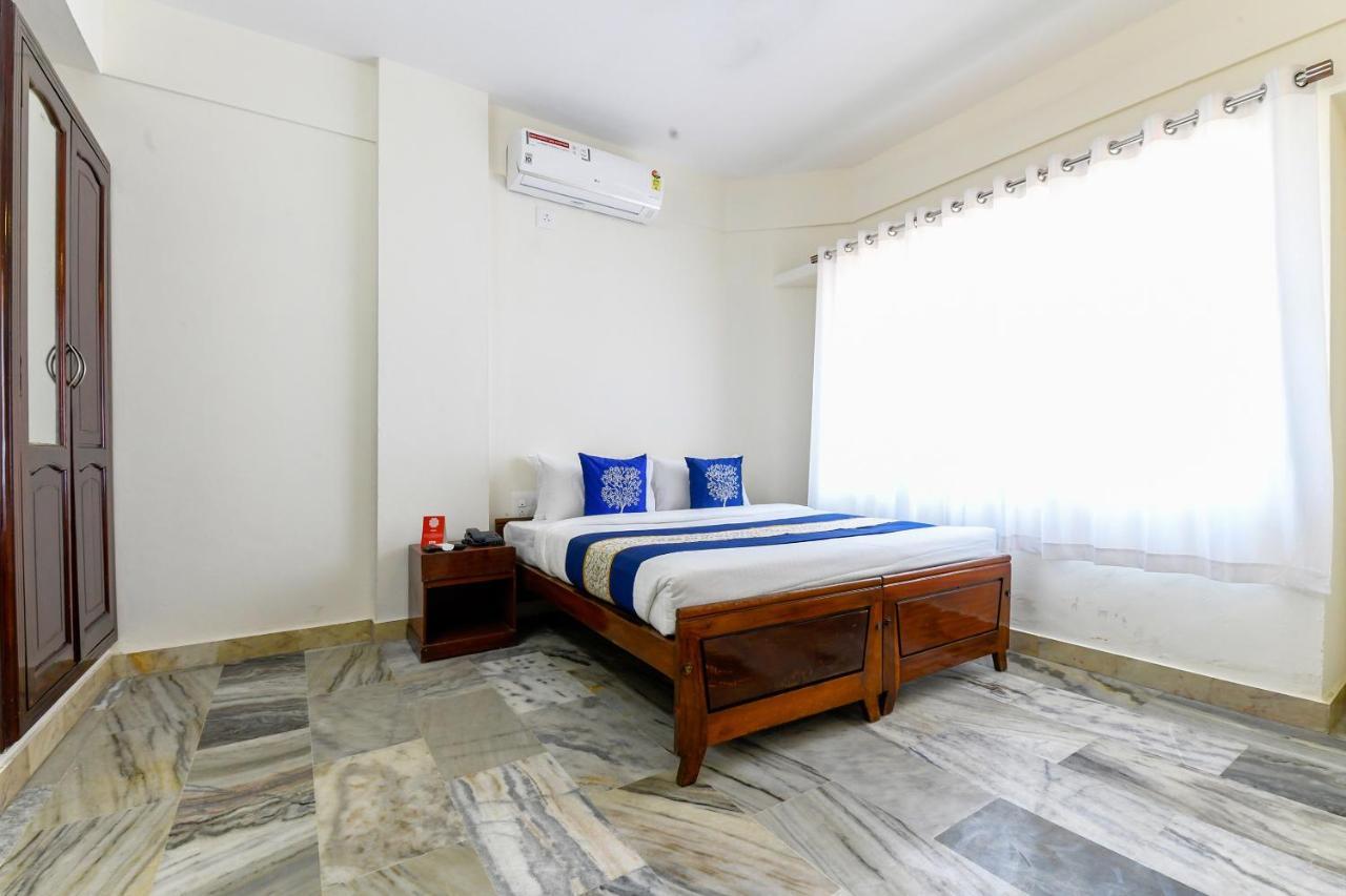 Oyo 11328 Hotel Chandrika Residency Kochi ภายนอก รูปภาพ