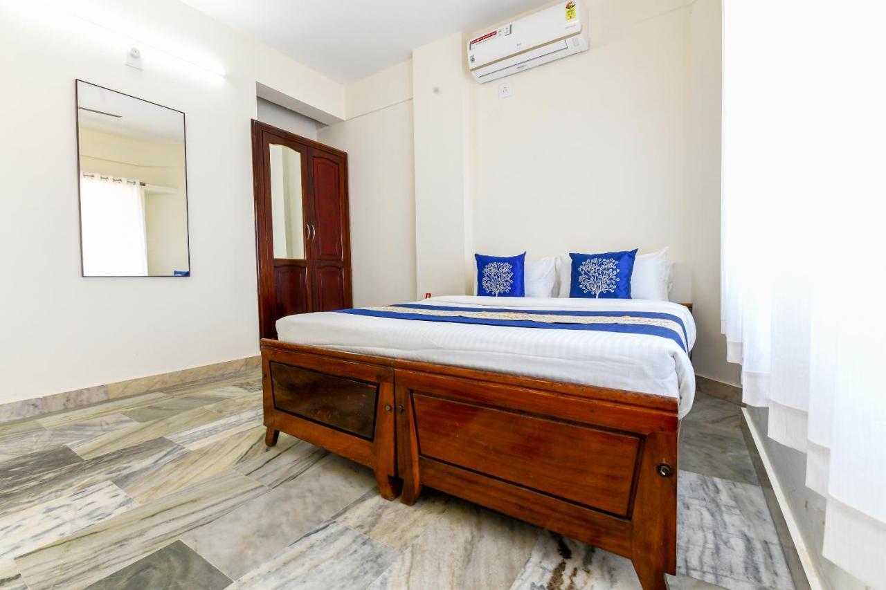 Oyo 11328 Hotel Chandrika Residency Kochi ภายนอก รูปภาพ