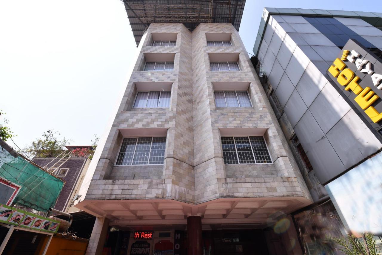 Oyo 11328 Hotel Chandrika Residency Kochi ภายนอก รูปภาพ